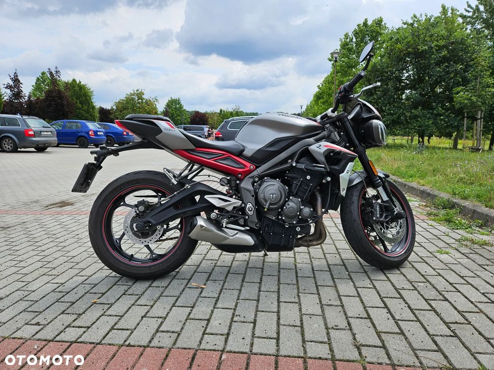 Triumph Street Triple - 6