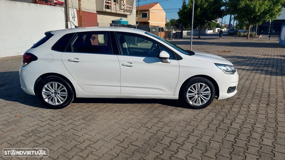 Citroën C4 1.2 PureTech Feel - 4
