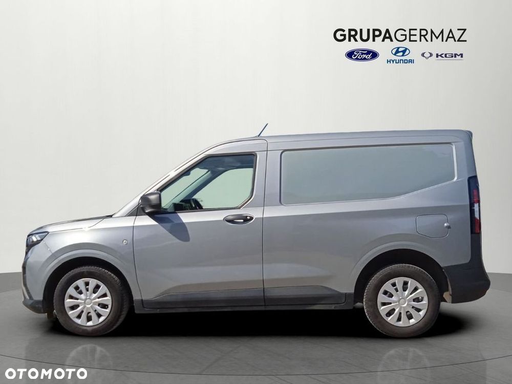 Ford Transit Courier - 10