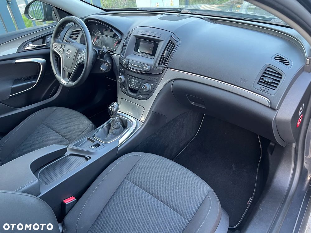 Opel Insignia - 10