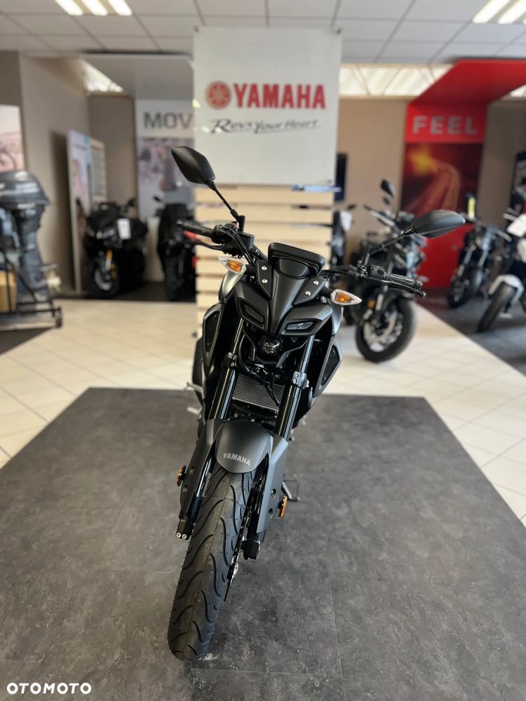 Yamaha MT - 9