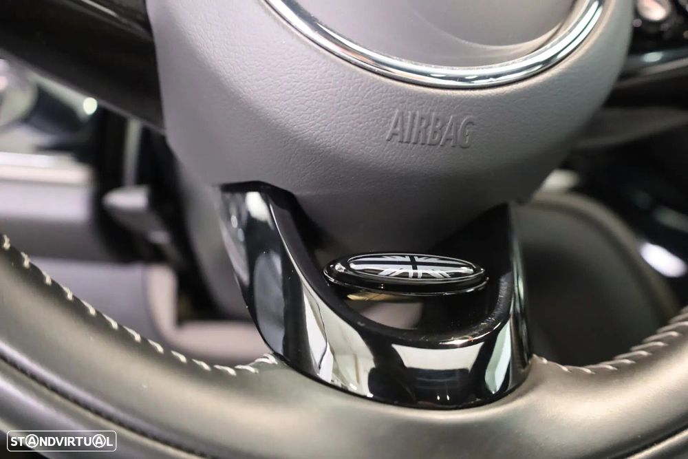 MINI Countryman Cooper SE ALL4 Auto - 33