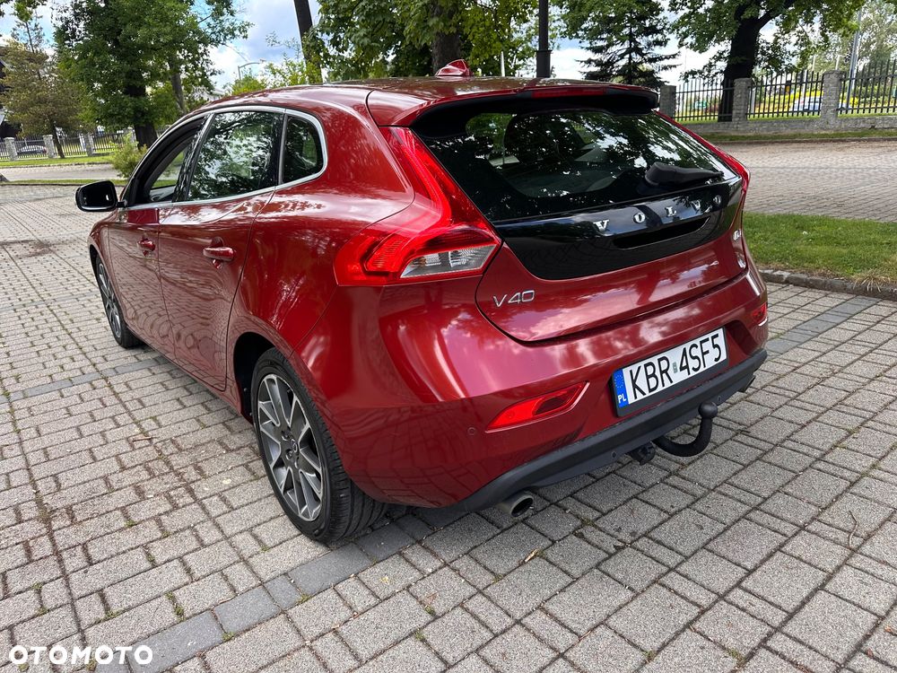 Volvo V40 D4 Inscription - 2