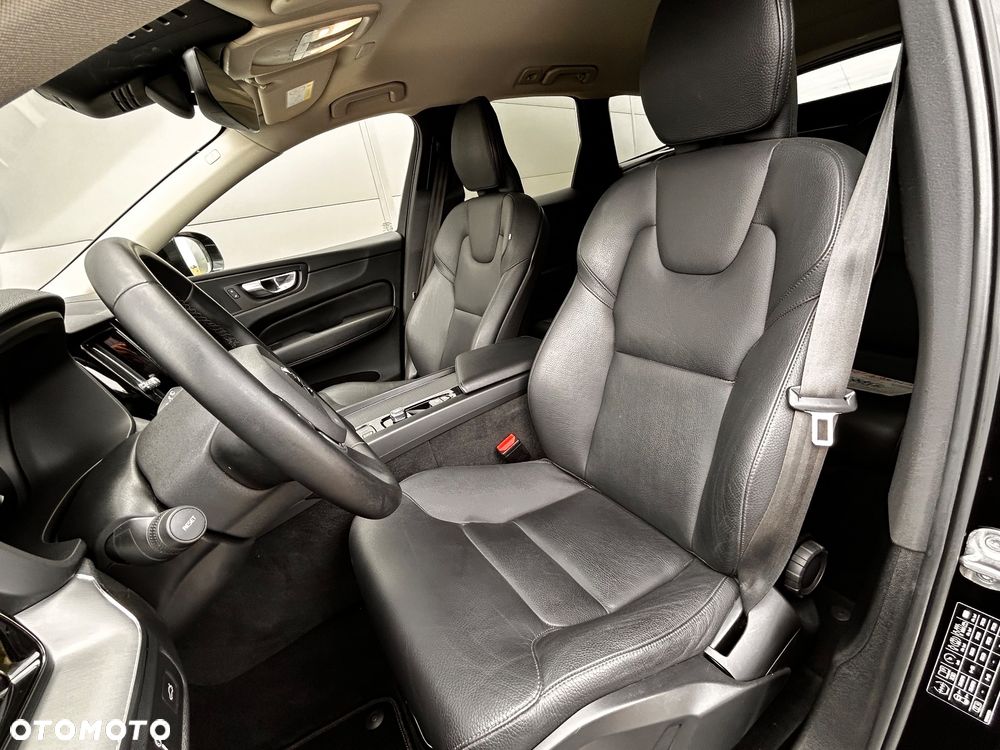 Volvo XC 60 B4 D Geartronic Momentum - 26