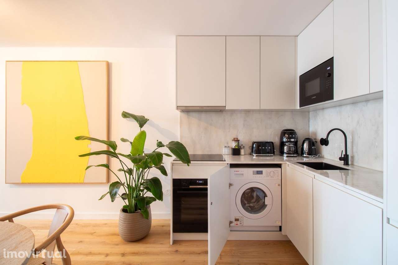 T0+2 de Luxo mobilado e totalmente equipado c/ pátio na Foz do Douro - Grande imagem: 5/25