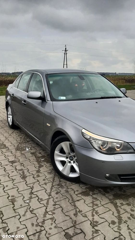 BMW Seria 5 520d Touring - 2