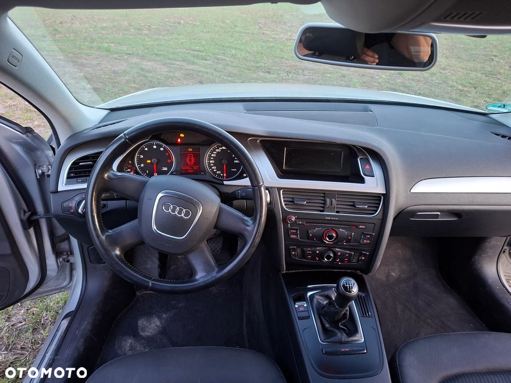 Audi A4 Limousine 1.8 TFSI Attraction - 16