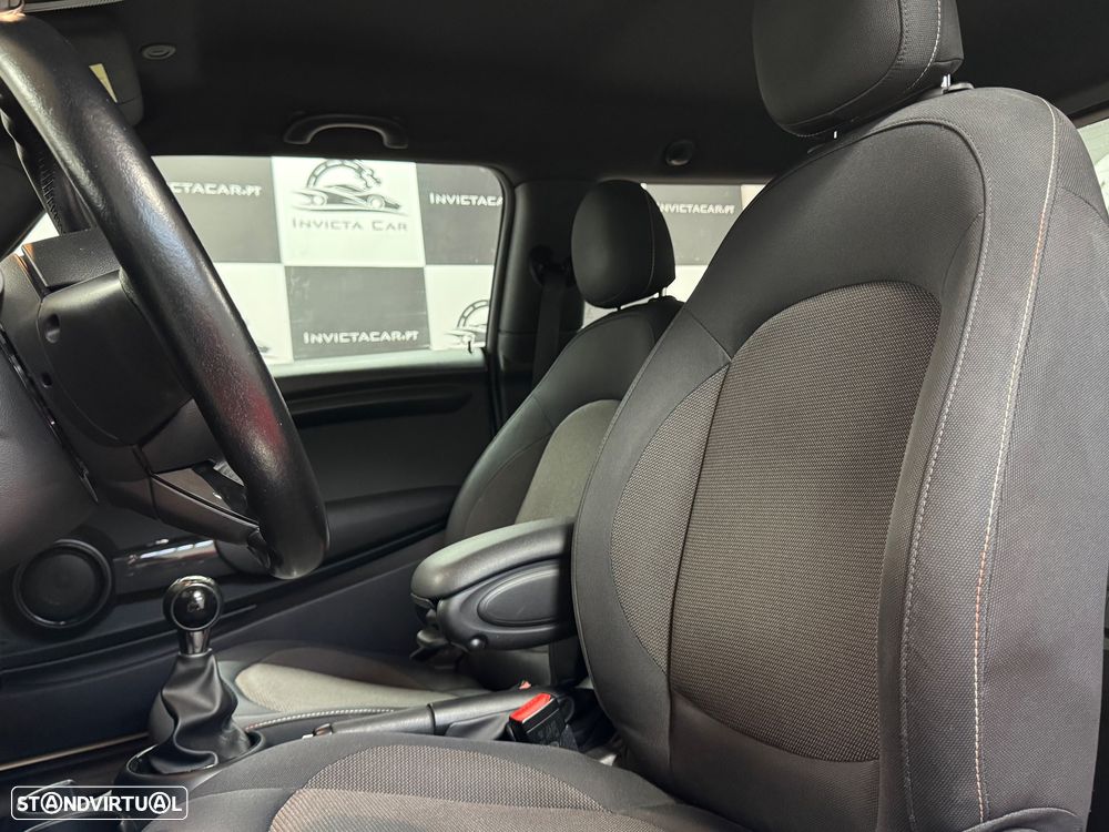 MINI 3 Portas Cooper D Metropolitan - 15