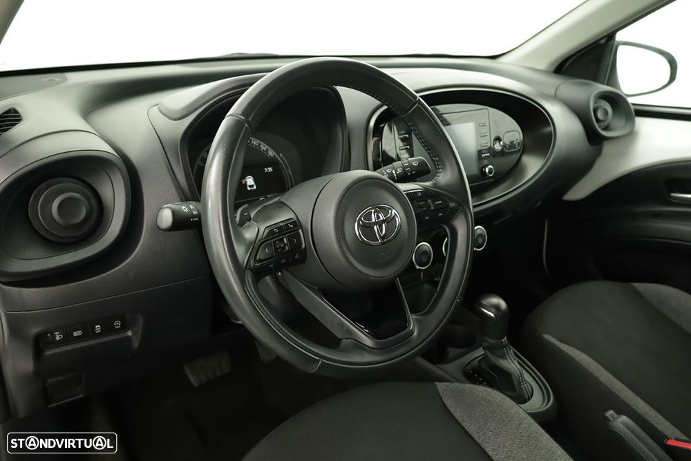 Toyota Aygo X - 6