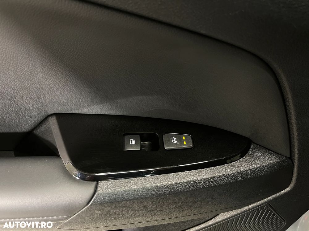 Kia Sportage 1.6 T-GDI HEV 6AT 4x2 Business Line - 27