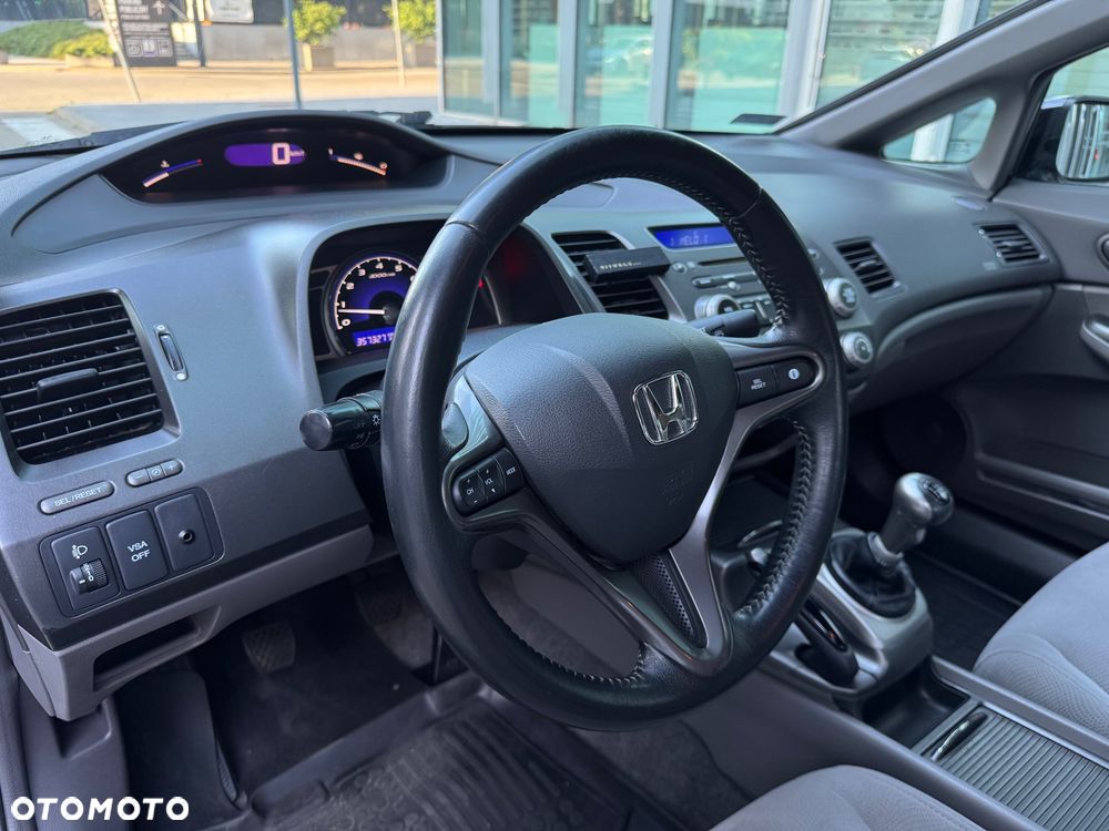 Honda Civic 1.8 Comfort - 8