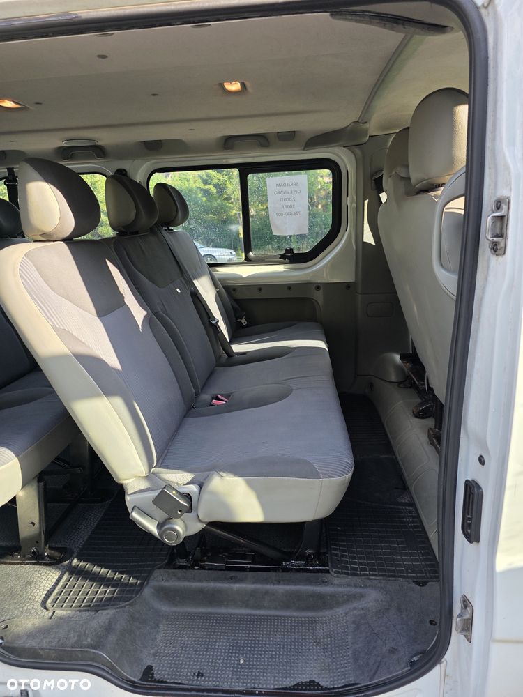 Opel Vivaro - 8