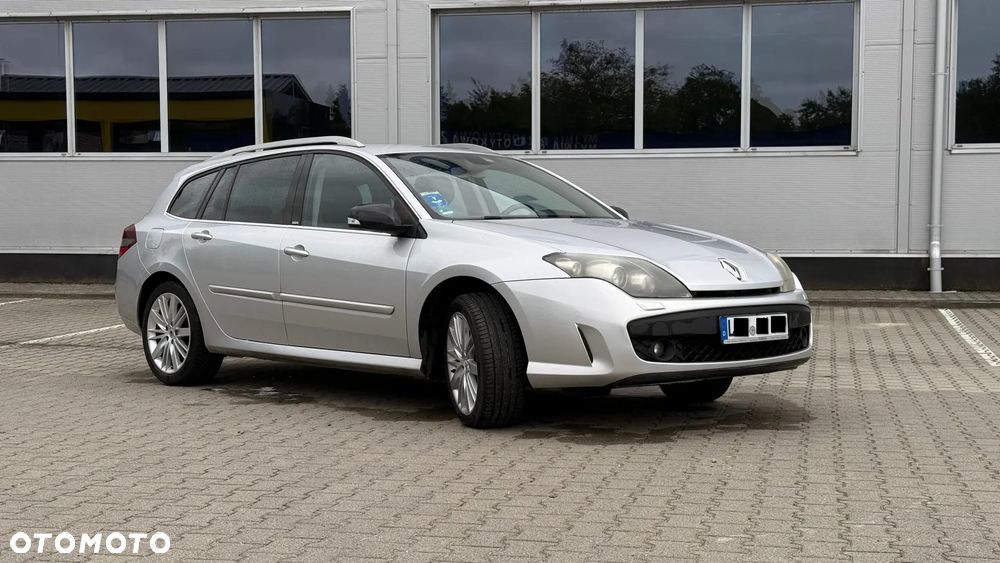 Renault Laguna dCi 150 FAP GT - 31