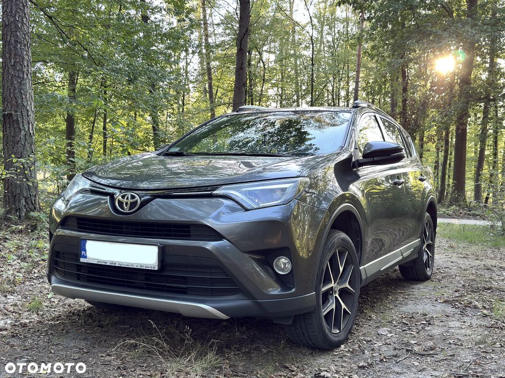Toyota RAV4 - 4