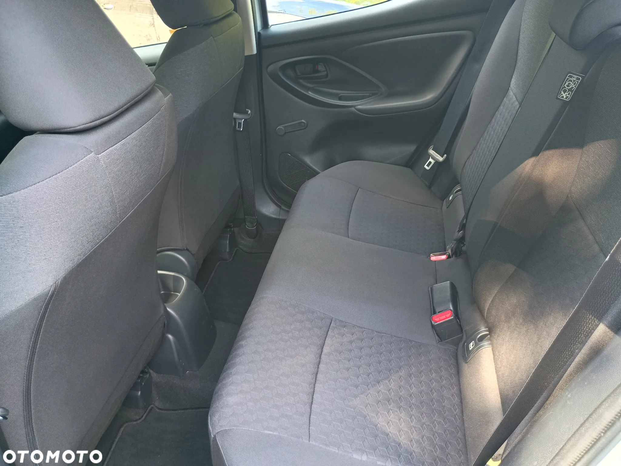 Toyota Yaris 1.5 Comfort - 26