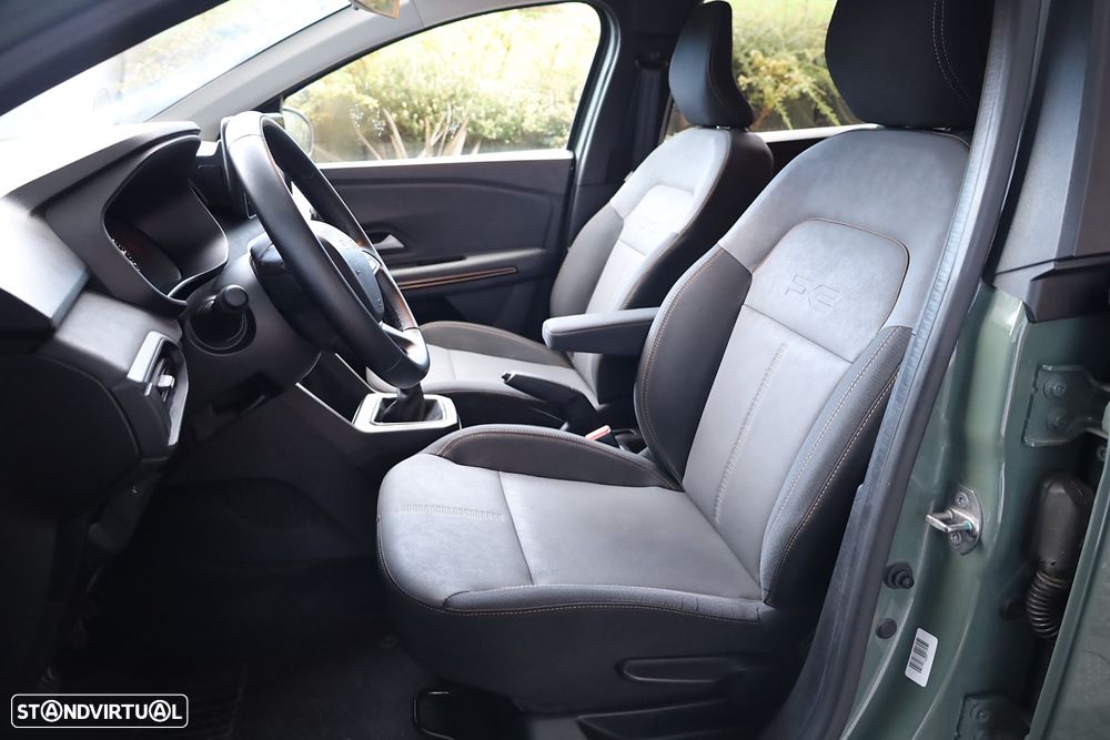 Dacia Jogger 1.0 TCe Extreme 7L - 38