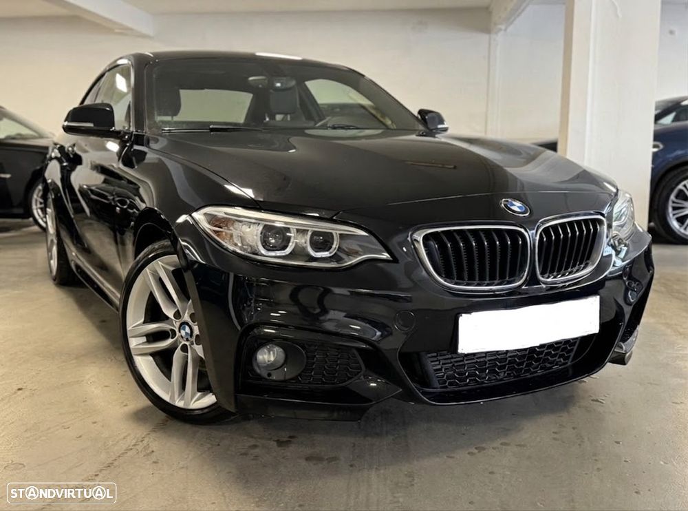 BMW 220 i Coupe Pack M - 1