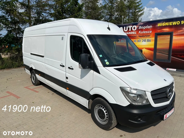 Mercedes-Benz Sprinter 319