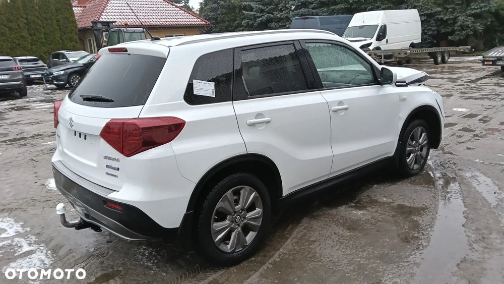 Suzuki Vitara 1.4 Boosterjet SHVS Elegance Sun 4WD - 11