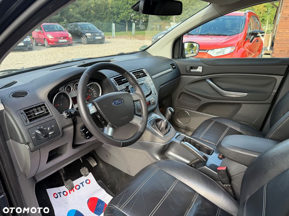 Ford Kuga 2.0 TDCi 4x4 Titanium - 14