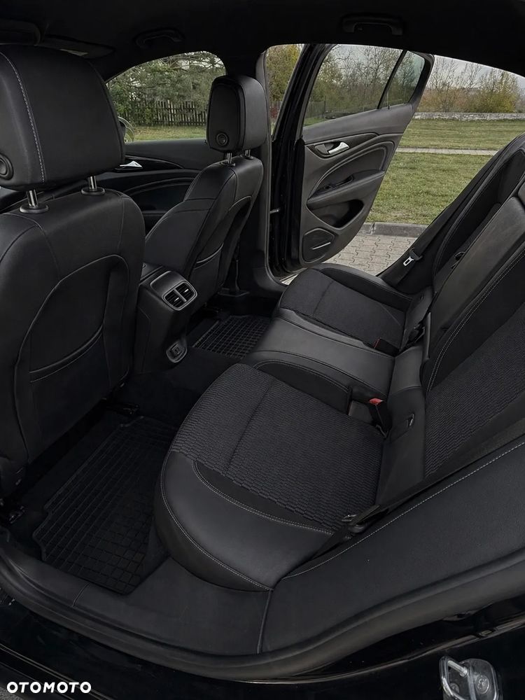 Opel Insignia 2.0 T 4x4 Innovation S&S - 10