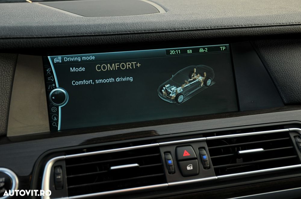 BMW Seria 7 740d xDrive - 23
