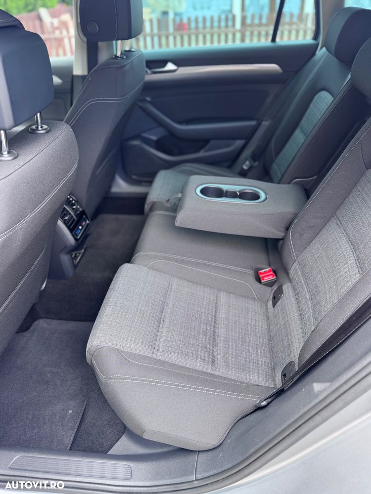 Volkswagen Passat 2.0 TDI SCR DSG Elegance - 20