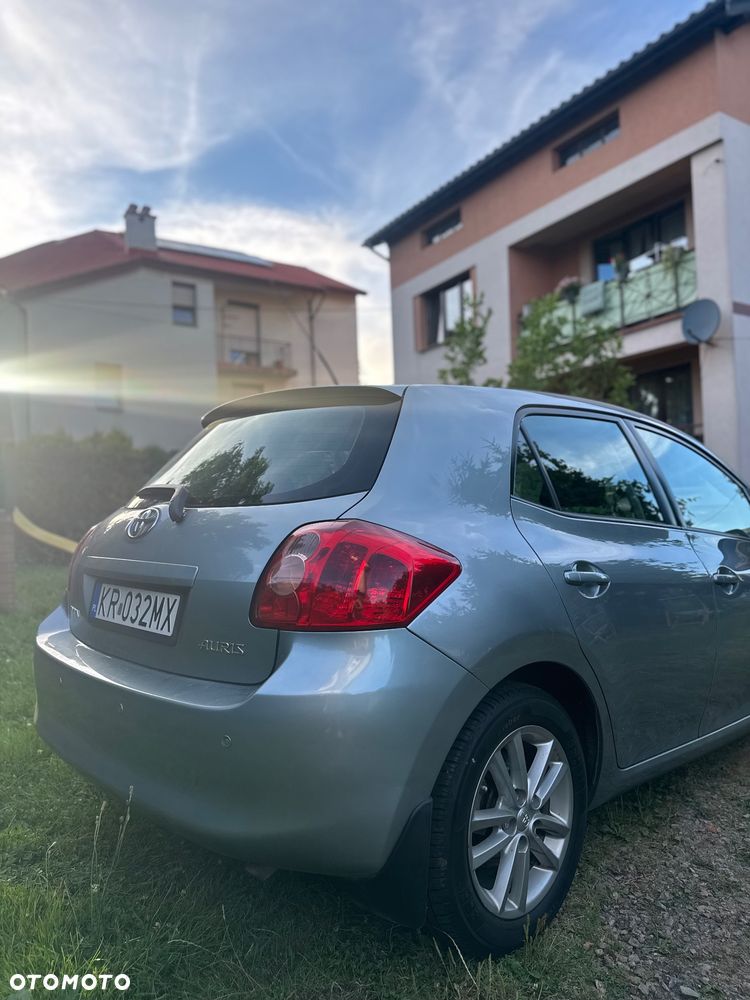 Toyota Auris 1.4 D-4D Terra - 12