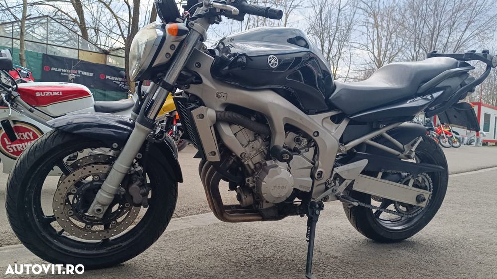 Yamaha FZ - 6