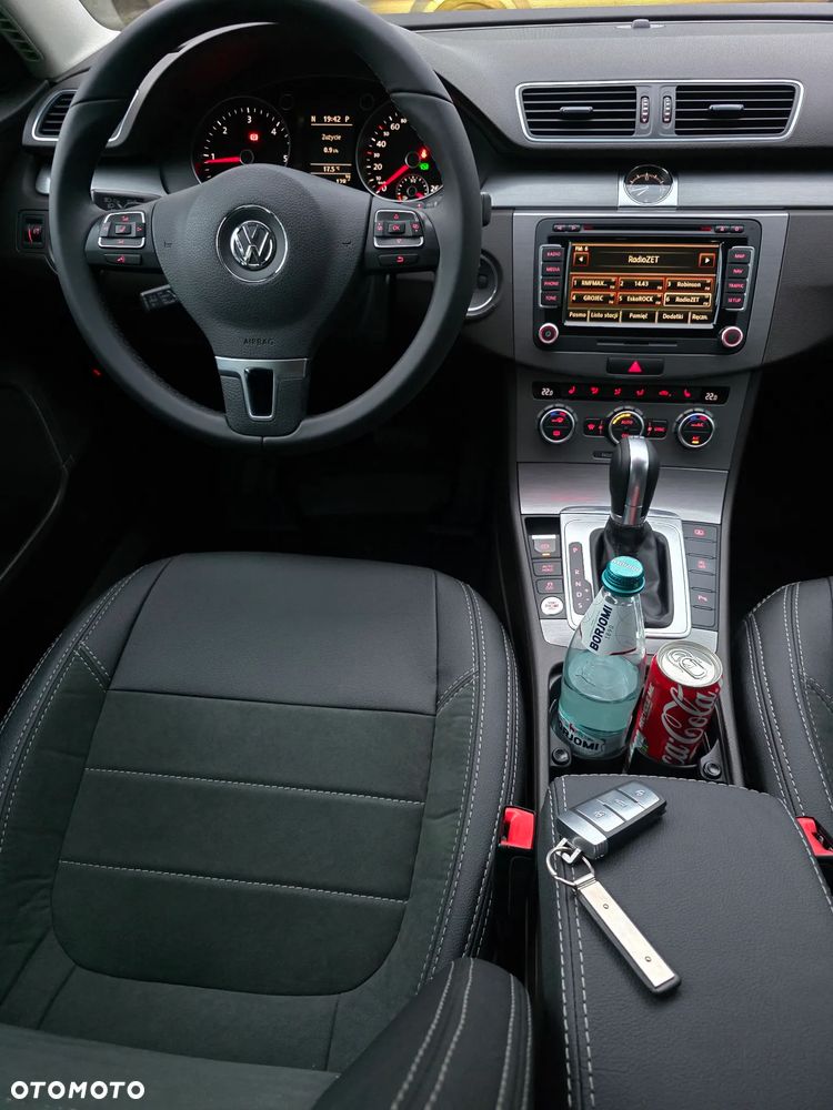 Volkswagen Passat 2.0 TDI Comfortline DSG - 6