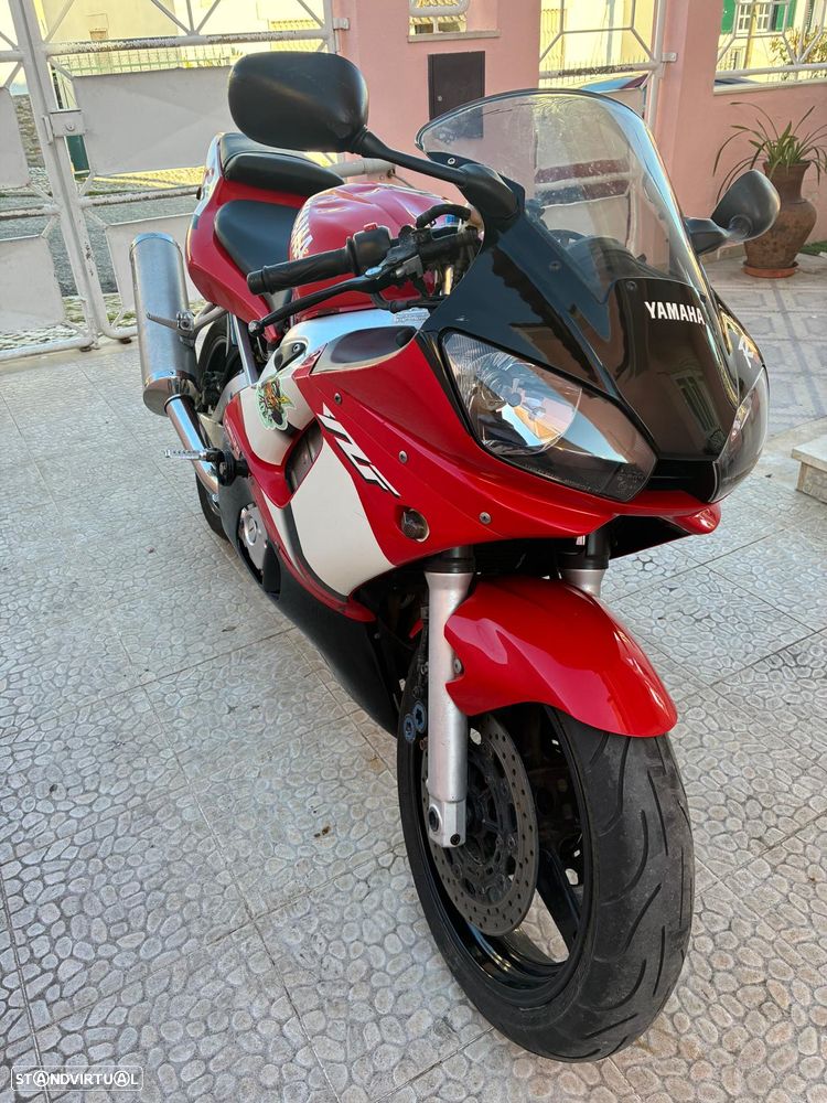 Yamaha YZF R6 (RJ03) - 3