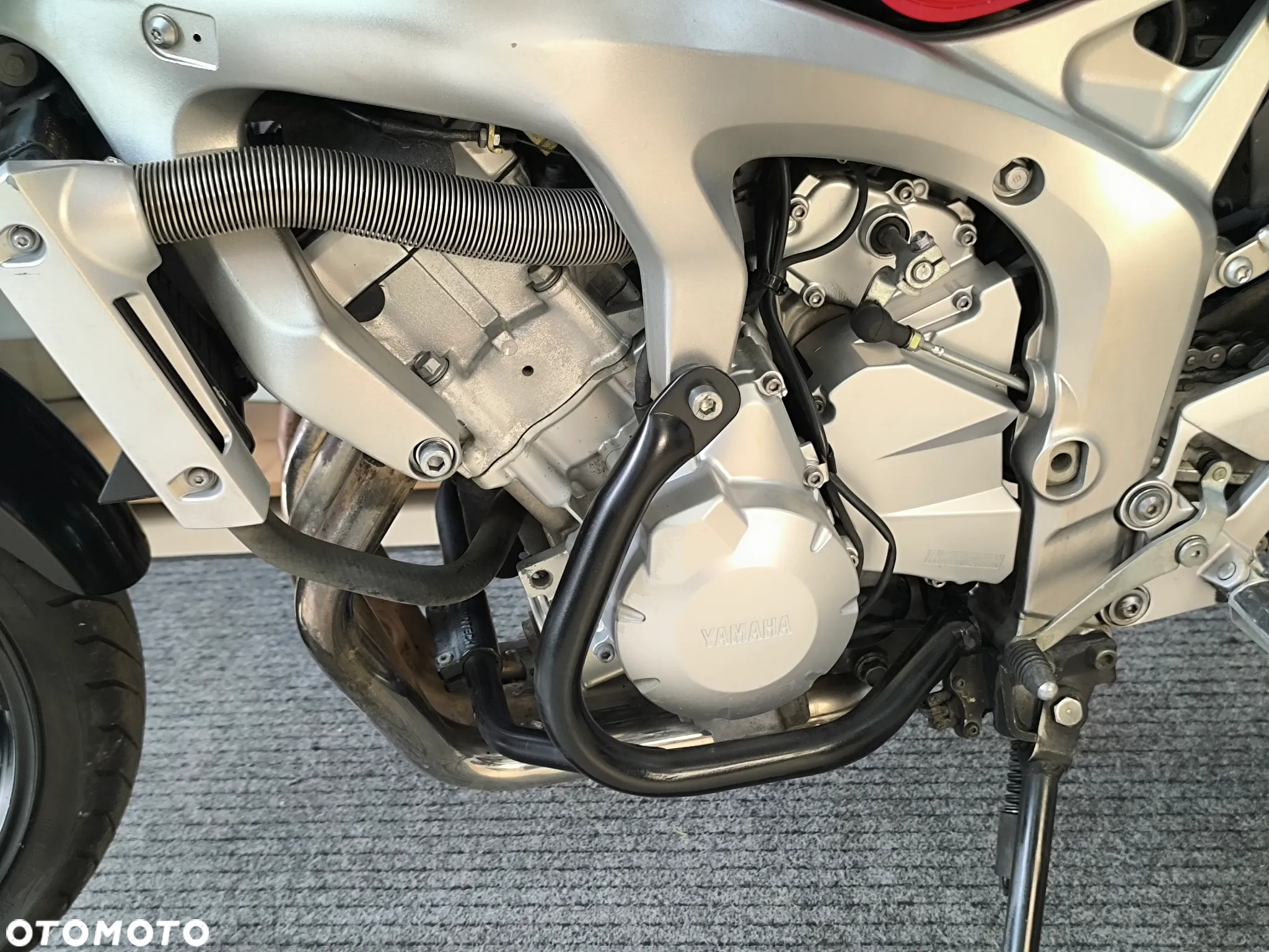 Yamaha FZ6 - 23
