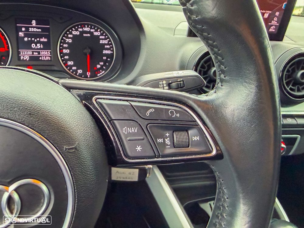 Audi Q2 30 TDI S tronic - 15