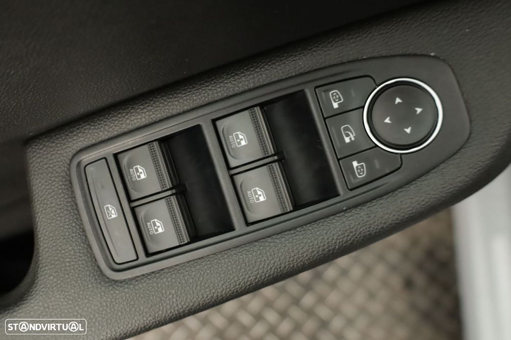 Renault Clio 1.0 TCe Evolution - 21