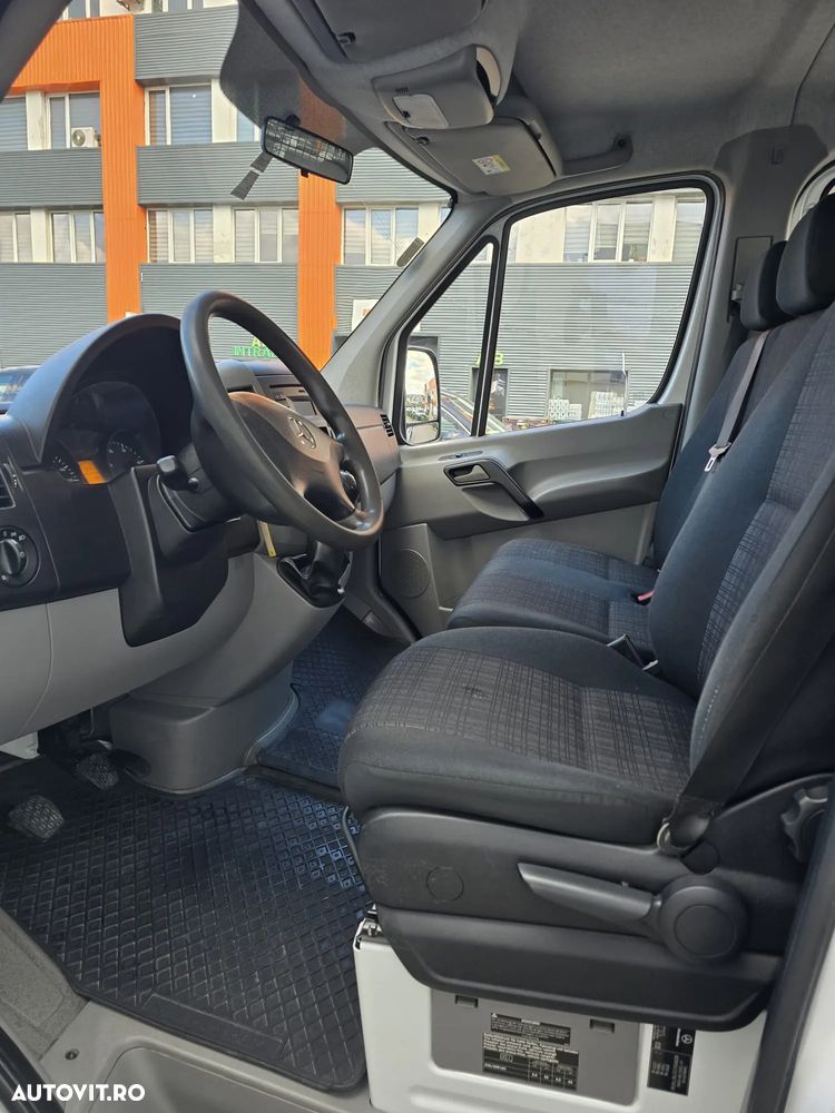Mercedes-Benz Sprinter - 6
