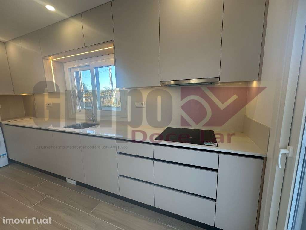 Moradia Isolada Térrea V4 em Construção - Quinta do Anjo - Grande imagem: 3/18