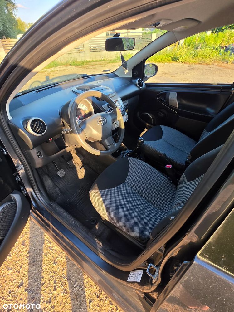 Toyota Aygo Club - 5