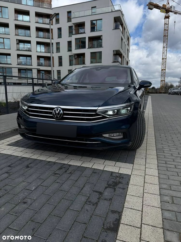 Volkswagen Passat 2.0 TDI EVO Business DSG - 2