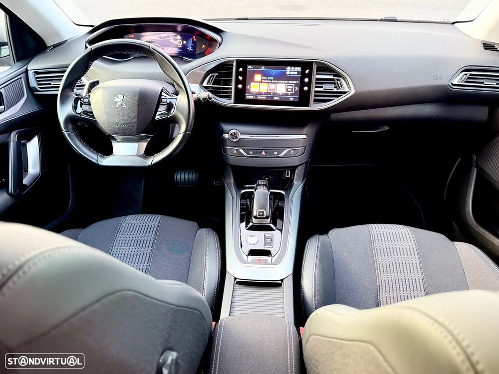 Peugeot 308 1.2 PureTech Allure EAT8 - 4