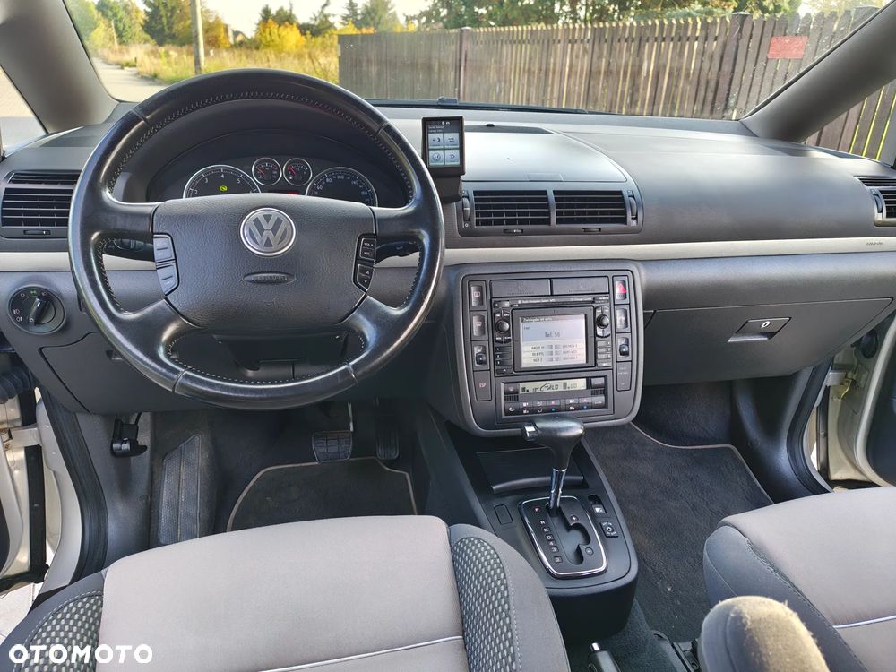 Volkswagen Sharan - 25