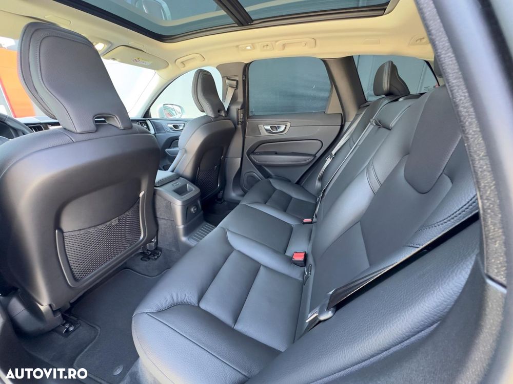 Volvo XC 60 T6 AWD Recharge Plus Bright - 17