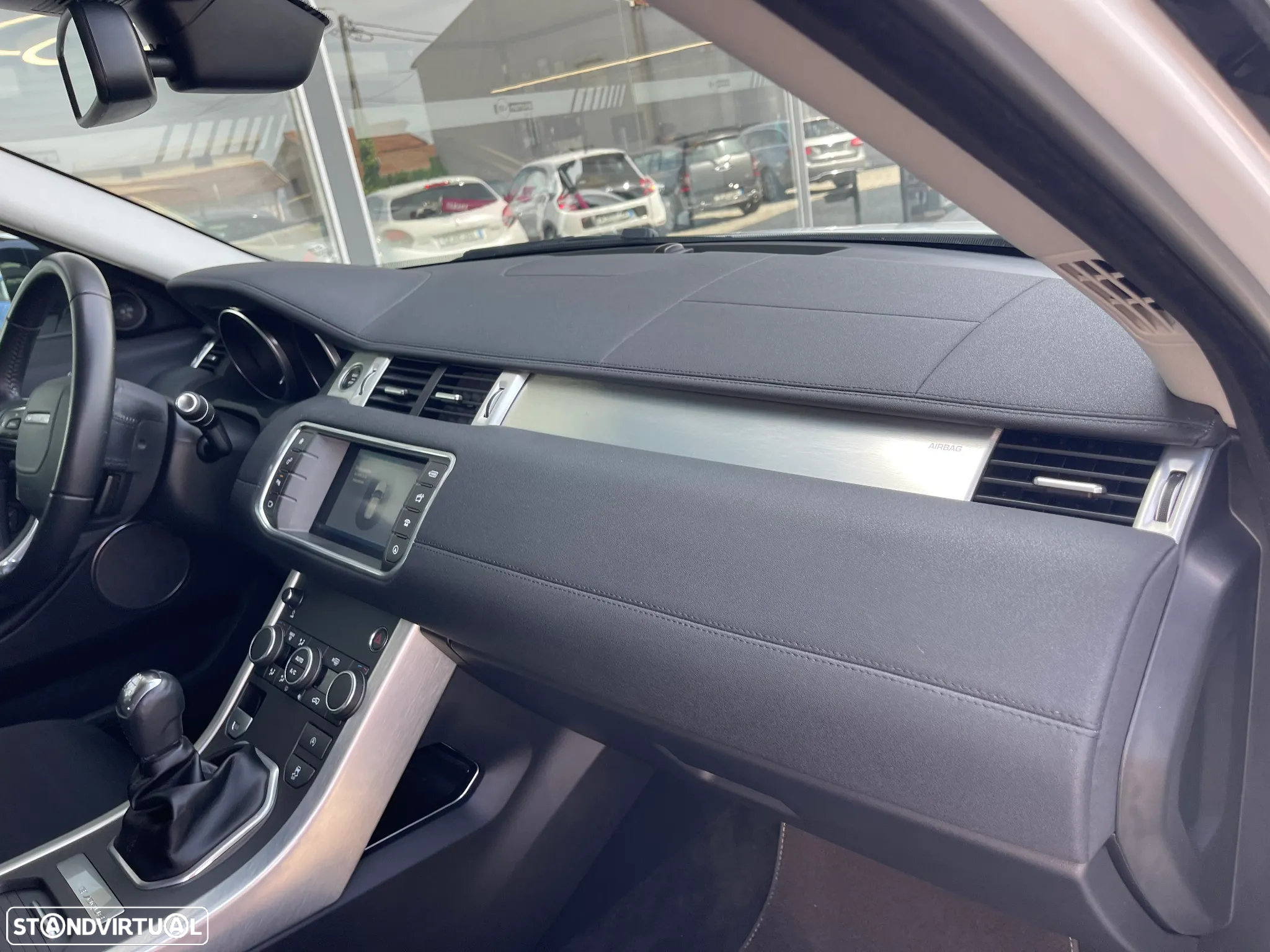 Land Rover Range Rover Evoque 2.0 eD4 SE Dynamic - 12