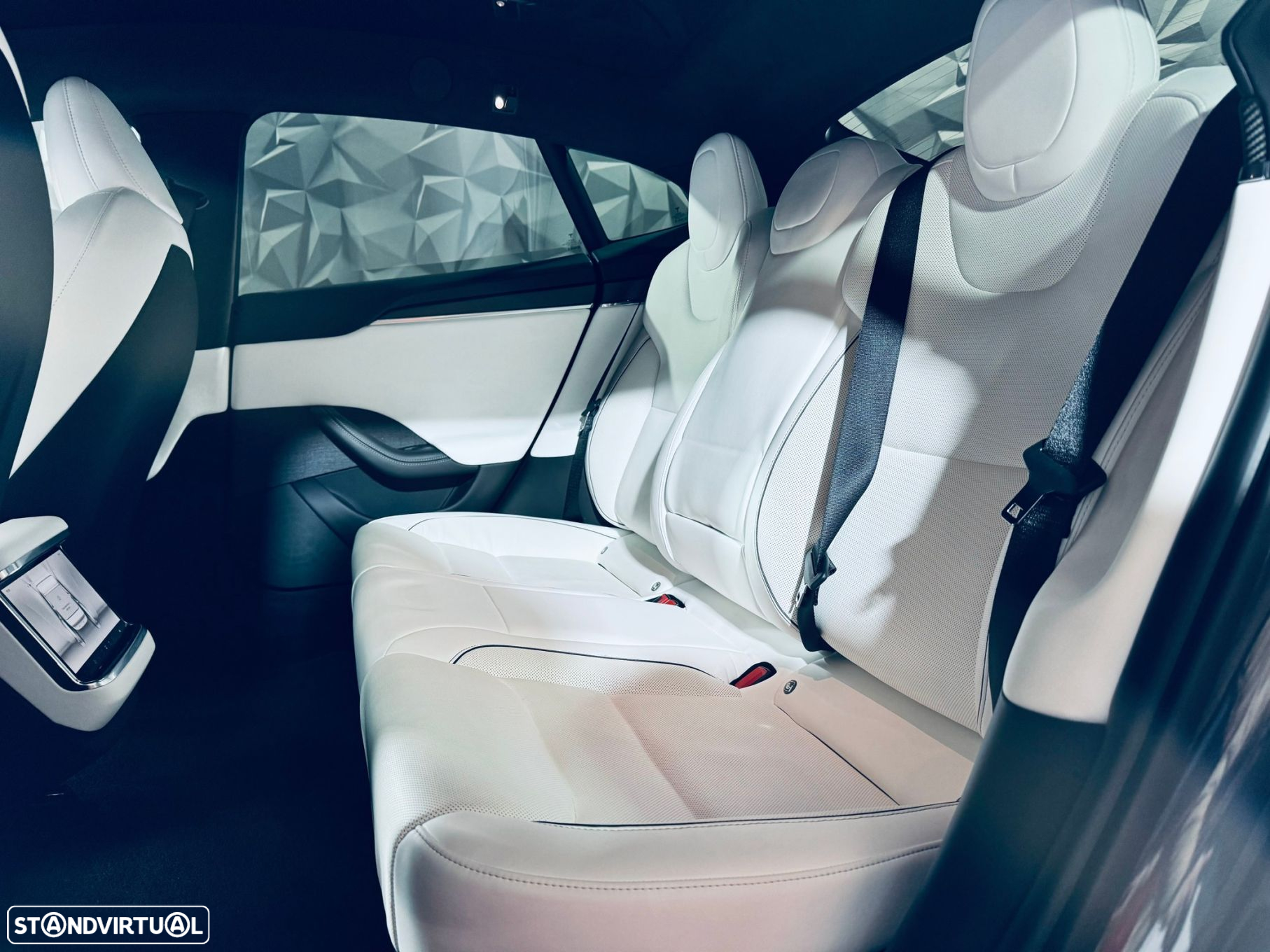 Tesla Model S Plaid AWD - 17