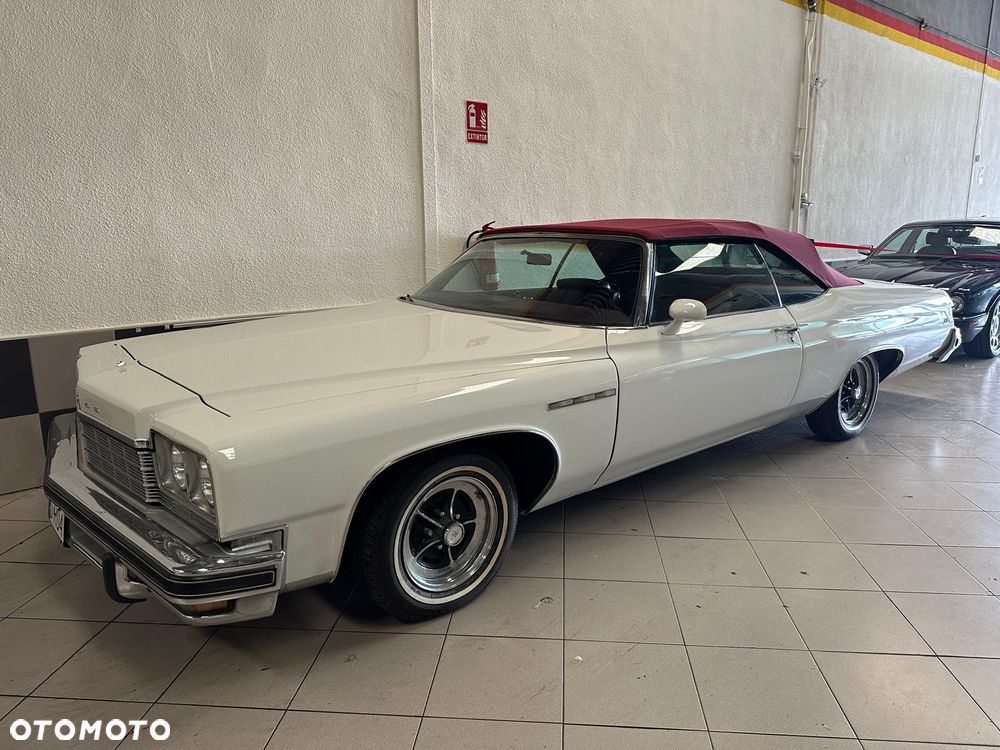 Buick Le Sabre - 1