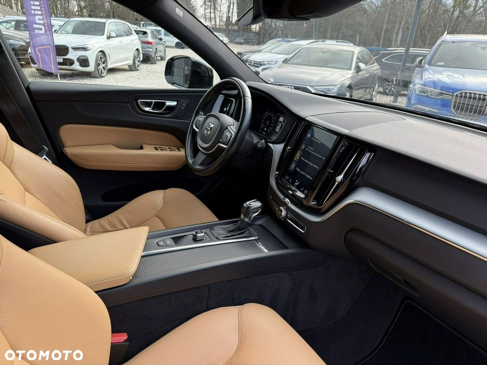 Volvo XC 60 D4 AWD Momentum - 14