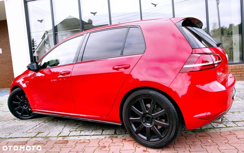Volkswagen Golf - 31