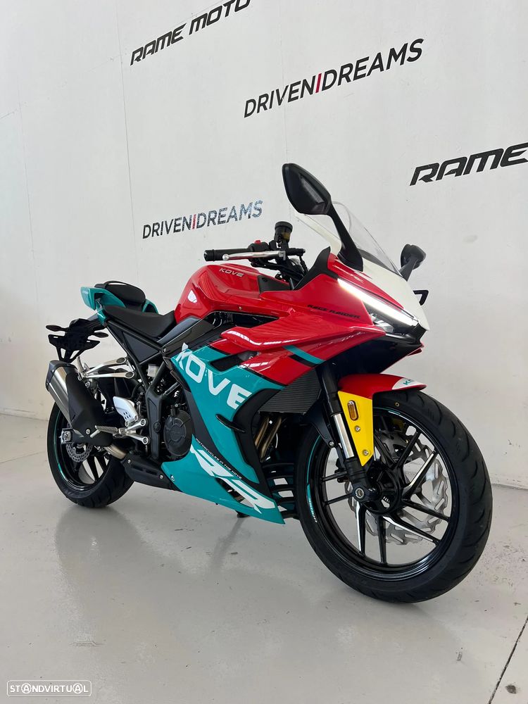 KOVE 350RR - CAMPEÃ MUNDIAL SUPERBIKES SSP300 2025 - 6