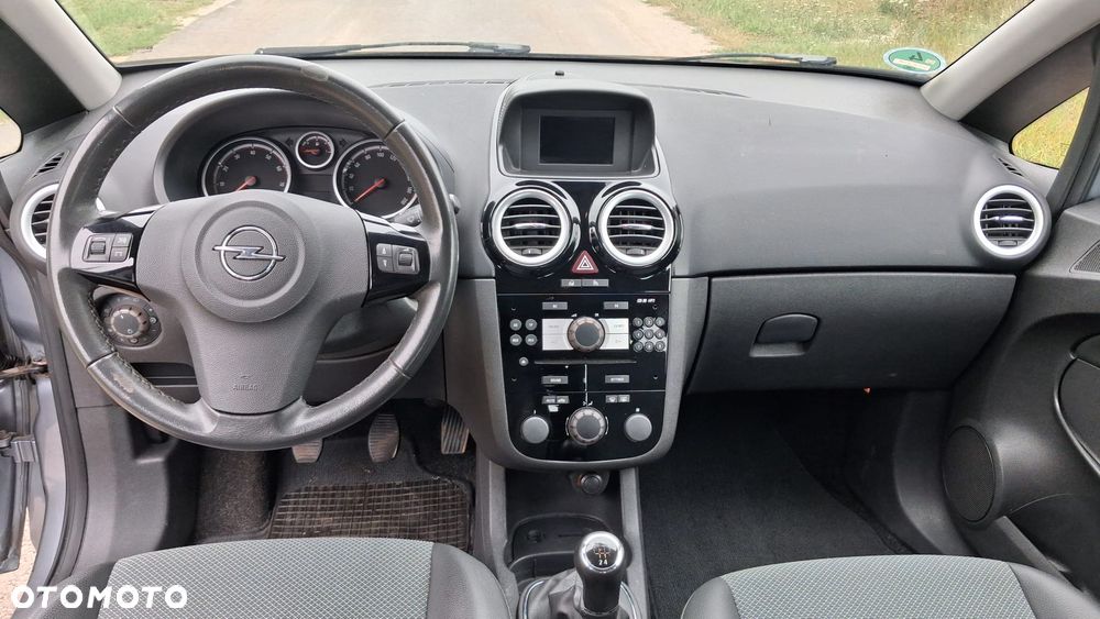 Opel Corsa 1.4 16V Color Edition - 22