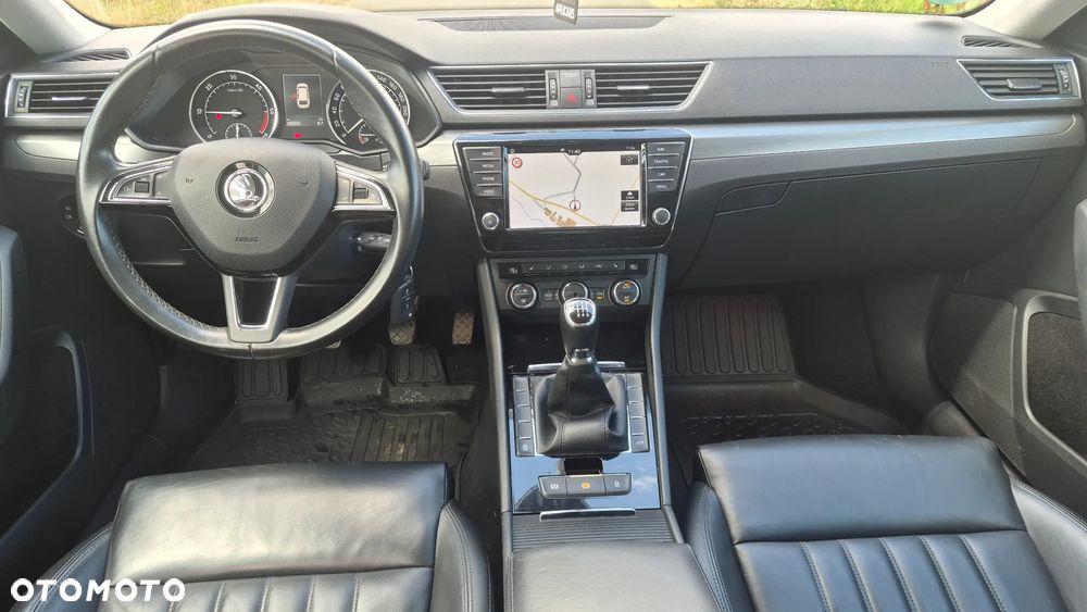 Skoda Superb 2.0 TDI Style - 16