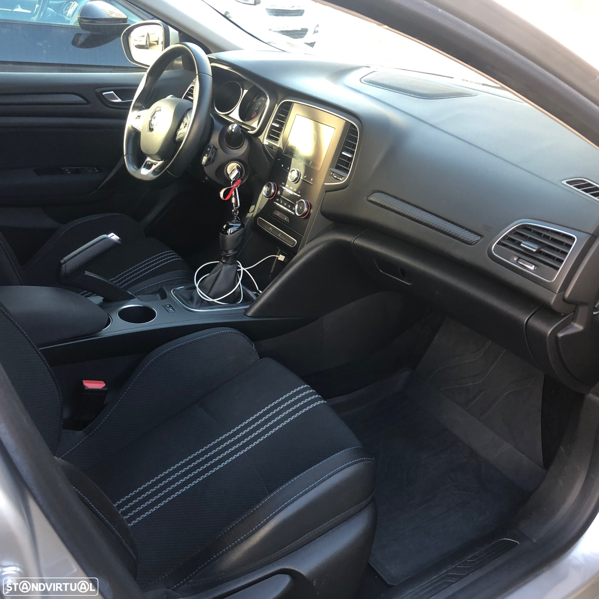 Renault Mégane 1.5 Blue dCi Zen - 10
